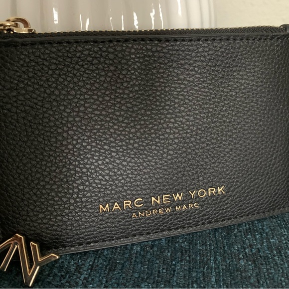 Marc New York KeyChain Wallet, Black Faux Material, Gold Hardware/Branding - Picture 2 of 6